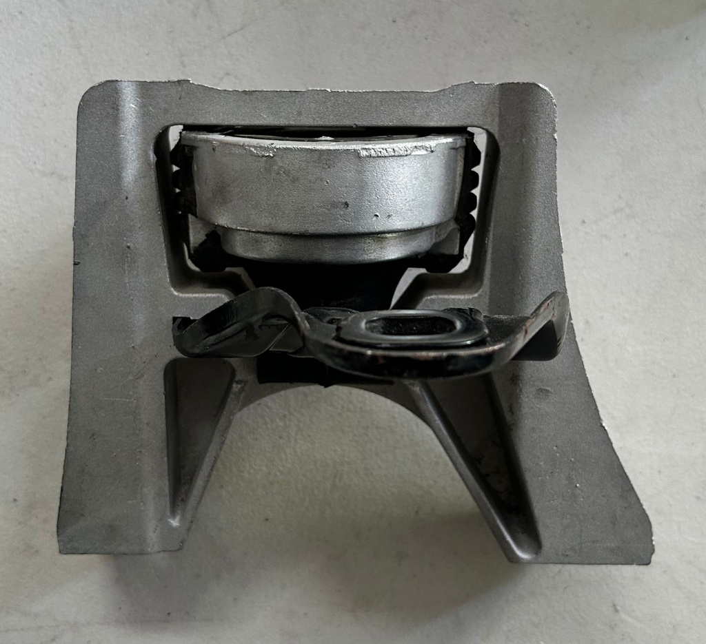 Soporte motor derecho Ford Focus 2.0L 2005 al 2011