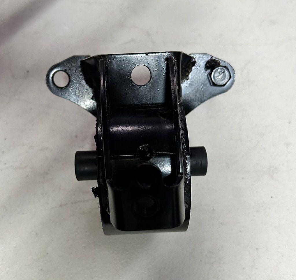 Soporte de motor derecho Nissan maxima 1995 al 2003 Infiniti 1996 a 1999