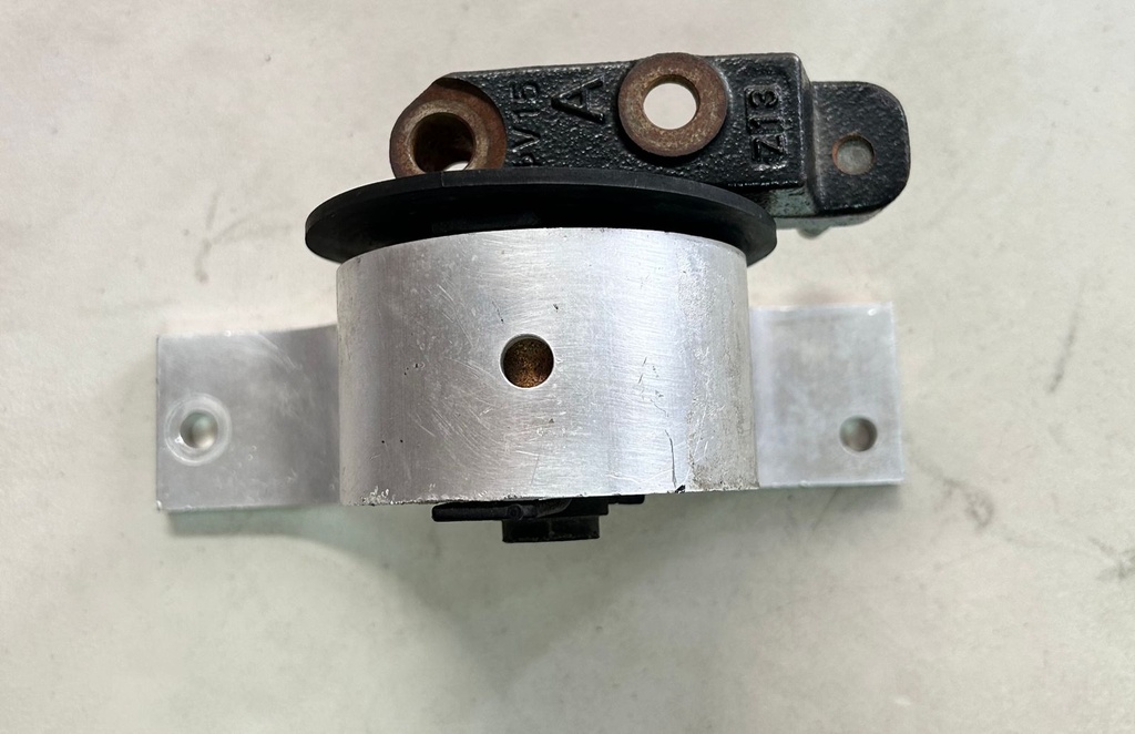 Soporte de motor izquierdo Nissan Murano 2003 al 2007 3.5L V6