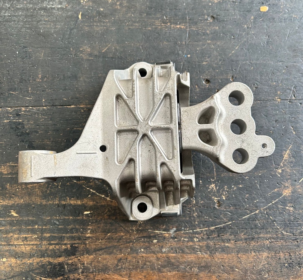 Soporte de transmisión Dodge Dart 2013 al 2016