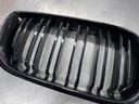 Parrillas Delanteras para  BMW E46 320i / 325i / 325xi / 330i / 330i / 330xi 4DR 2002-2006.