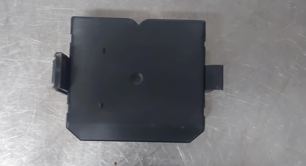 Módulo de control de puerta trasera levadiza para Cadillac SRX 10-16