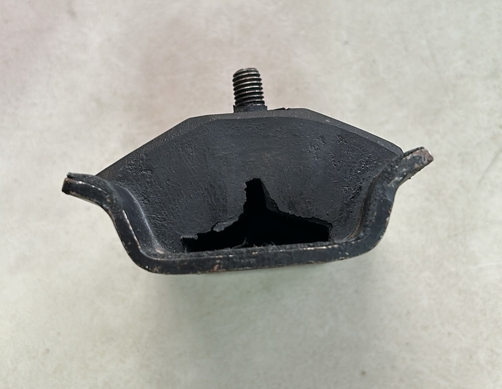 Soporte de transmisión Jeep Wrangler 1991 4.0L