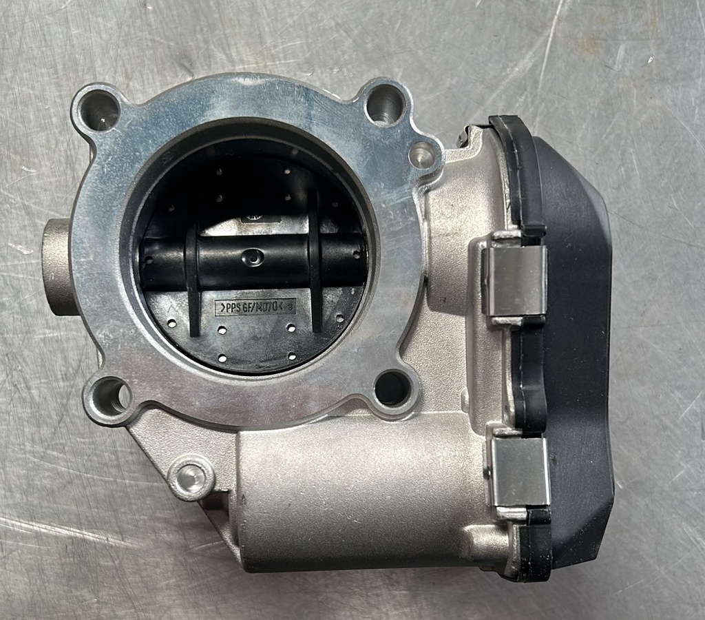 Cuerpo de aceleracion Bmw  550i 11-12 650i 2012