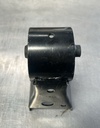 Soporte de motor delantero Nissan Maxima 1996 al 2003