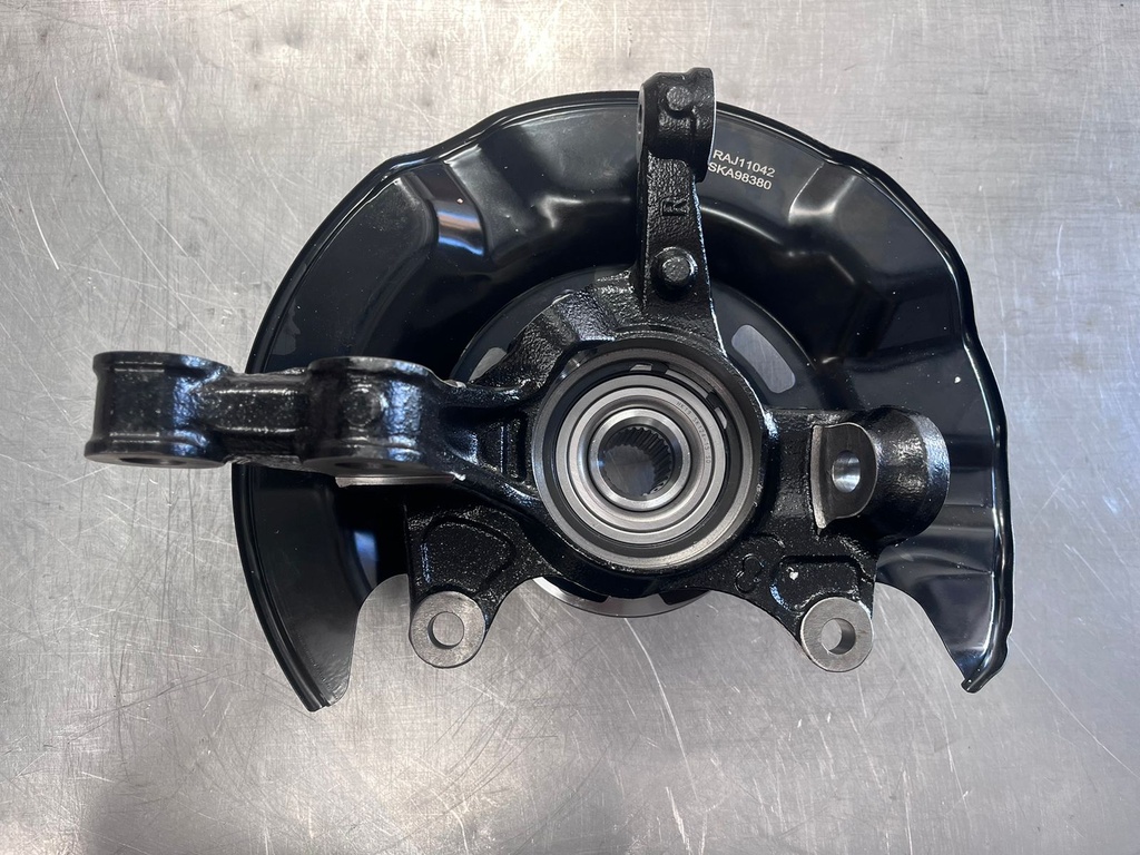 Nabo Delantero Derecho con Bocina para Toyota Corolla 2009-2013 / Matrix 2009-2013.