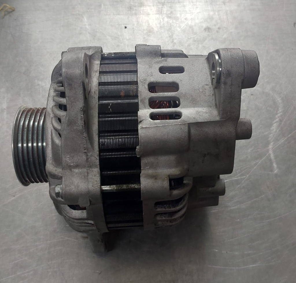 Alternador para Nissan 350Z 3.5L/Pathfinder 3.5L 2003-2006