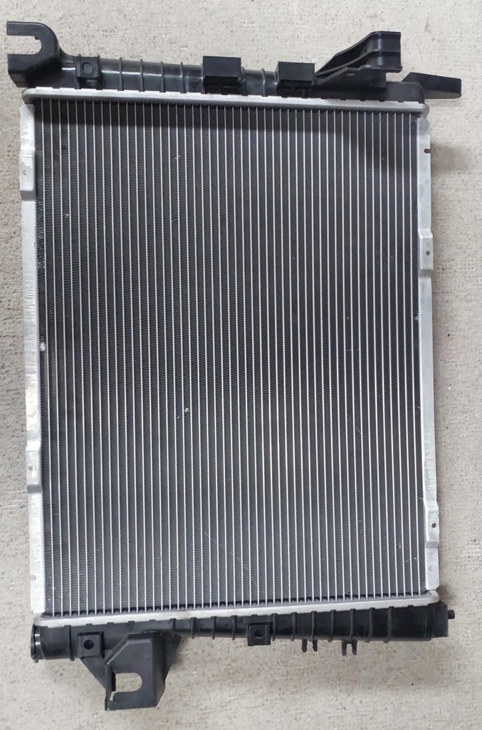 Radiador para RAM 1500/2500/3500 5.7L,5.9L,4.7L,3.7L 2002-2008
