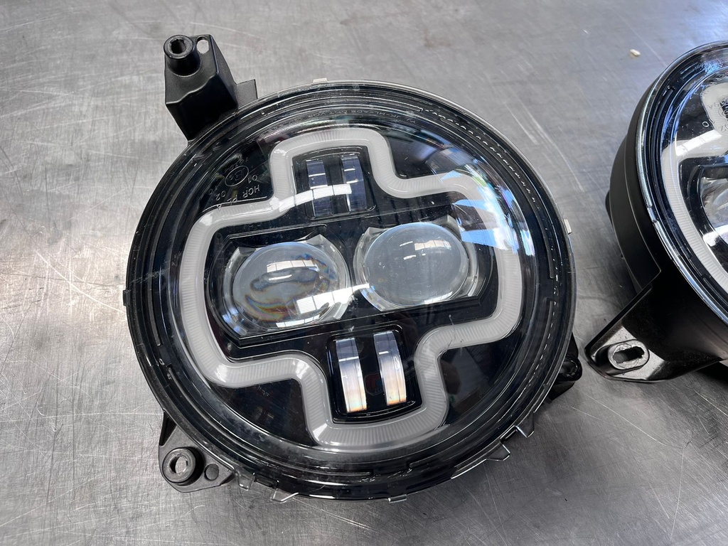Luces Delanteras LED 9" con DRL (Figura en Cruz) Jeep Wrangler JL 2018-2019
