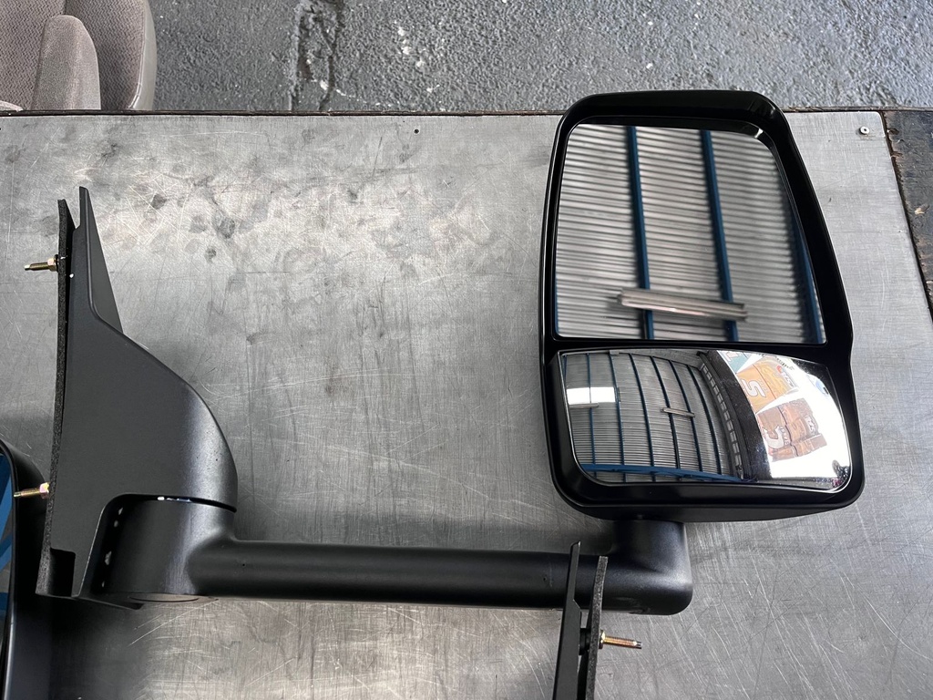 Espejos Tipo Remolque Manuales Chevrolet Express 1500 / 2500 / 3500 / GMC Savana 1500 / 2500 / 3500 2003-2019