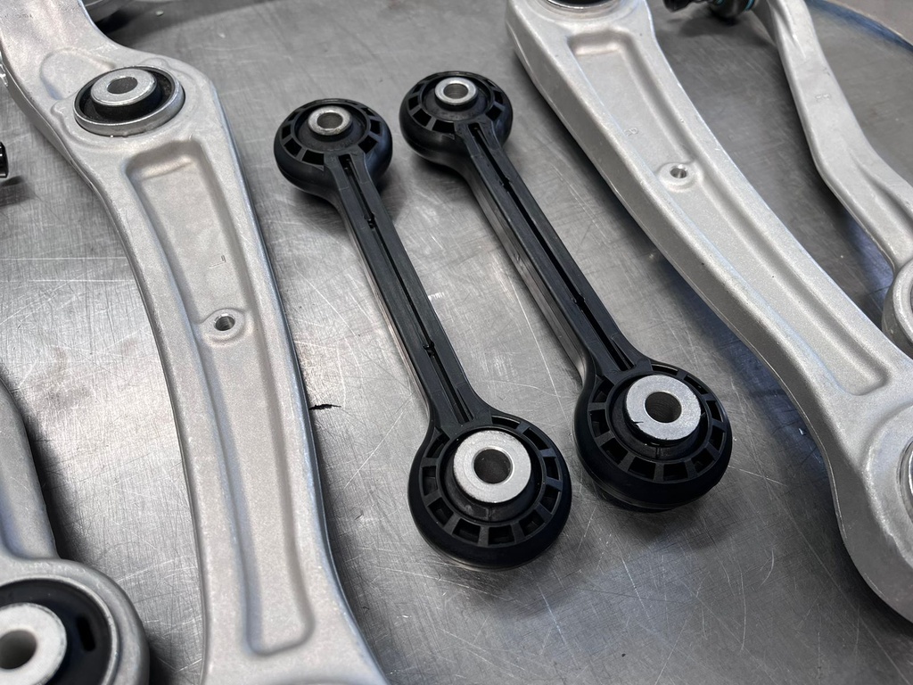 Kit de Suspensión (10 Piezas) Audi A4 Quattro 2013-2016 / Audi A5 Quattro 2014-2016 / Audi Q5 2014-2016 / Audi RS5 2014-2016 / Audi S4/S5  2014-2016.
