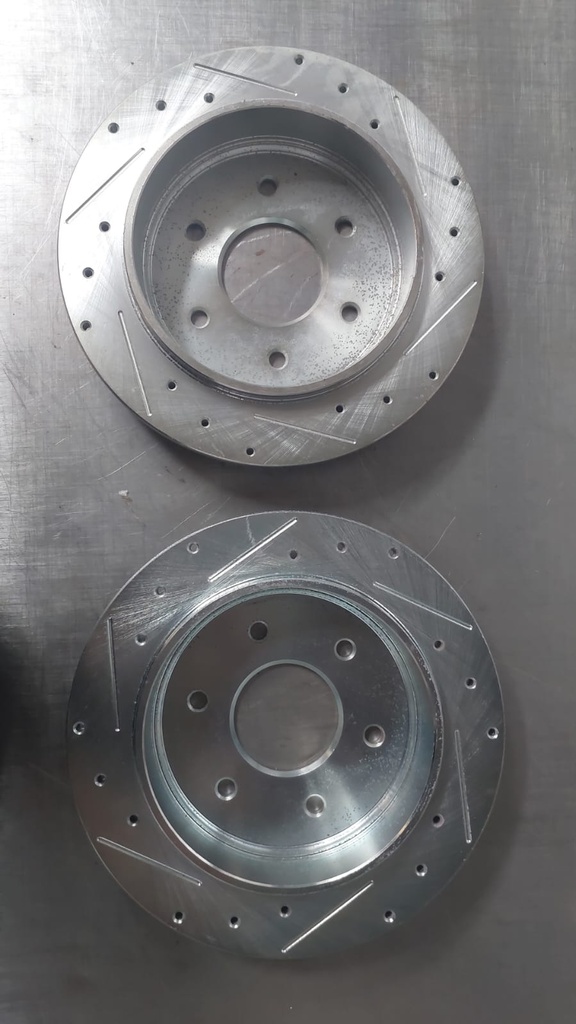 Discos traseros perforados para Nissan Armada 2005-2015