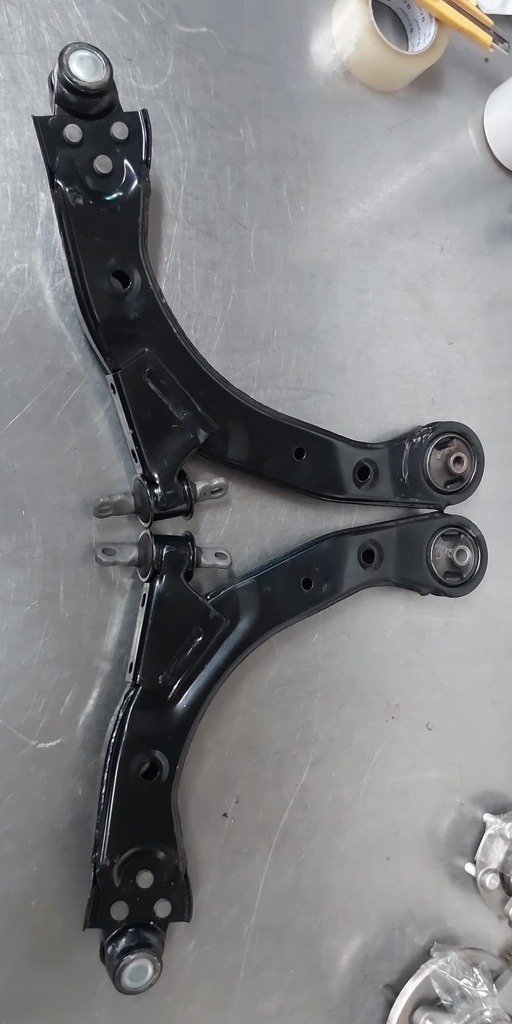 Tijeretas inferiores delanteras para Chevrolet Cobalt/HHR 2005-2011