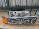 Juego de Luces Delanteras Cromadas Chevrolet Silverado 1500 / Suburban / Tahoe 2000-2006 2500 / 3500 1999-2002 /