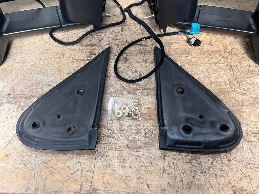 Espejos Tipo Remolque Eléctricos con Luz de Señal Chevrolet Silverado 1999-2006