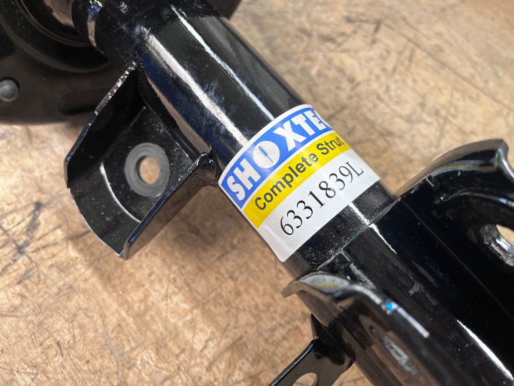 Compensador Delantero Izquierdo Nissan Altima 2.5L I4 Coupe / Sedan 2007-2012