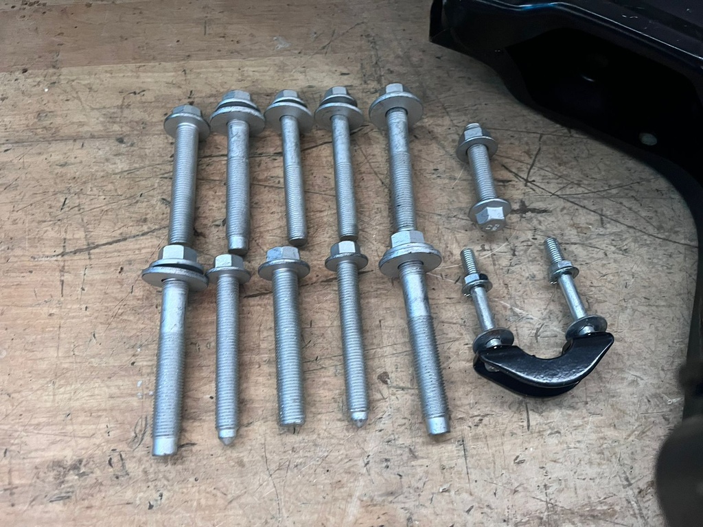 Soporte para Suspensión Delantera Jeep Compass / Patriot 2007-2012 / Dodge  Caliber 2007-2012.
