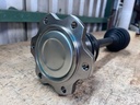Eje Delantero (Izquierdo/Derecho) Chevrolet Silverado 1500 1999-2006 / Avalanche 1500 2002-2006 / Blazer 1992-1994 / K1500 1988-1991 / K1500 Suburban 1998-1999 / Tahoe 1998-2006.