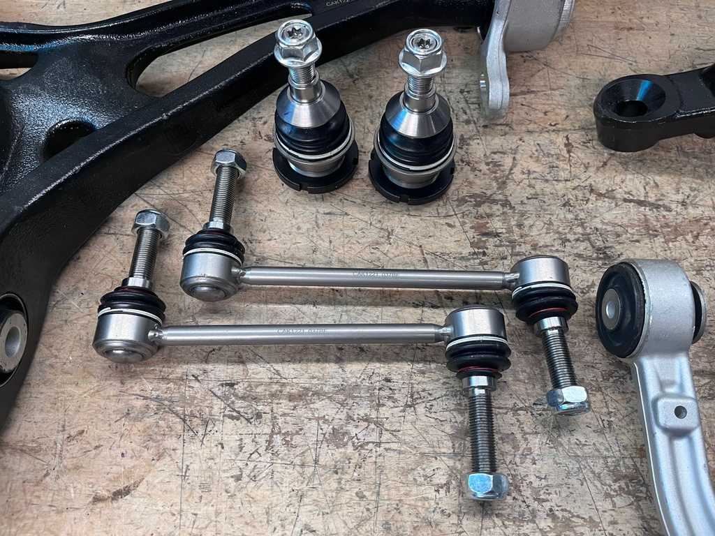 Kit de Suspensión de 8 Piezas Mercedes Benz GL320 2007-2009 / GL350 2010-2012 / GL450 2007-2012 / GL550 2008-2012 / ML320 2007-2009 / ML450 2010-2011.