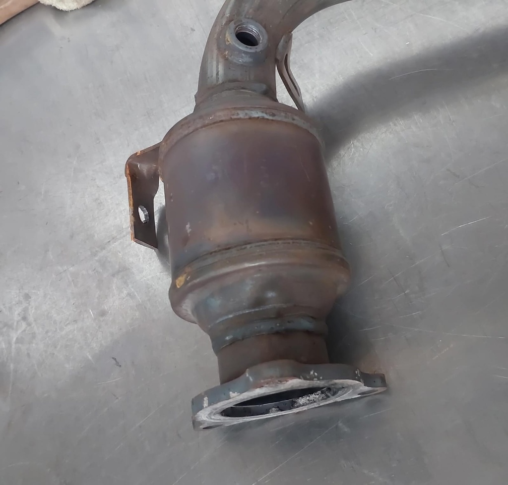 Convertidor catalítico delantero de alto flujo de ajuste directo para Chevrolet Equinox 2.4L 2010-2014