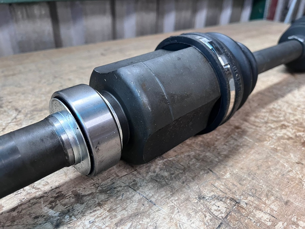 Eje Delantero Derecho Nissan Altima 2.5L 2007-2012.