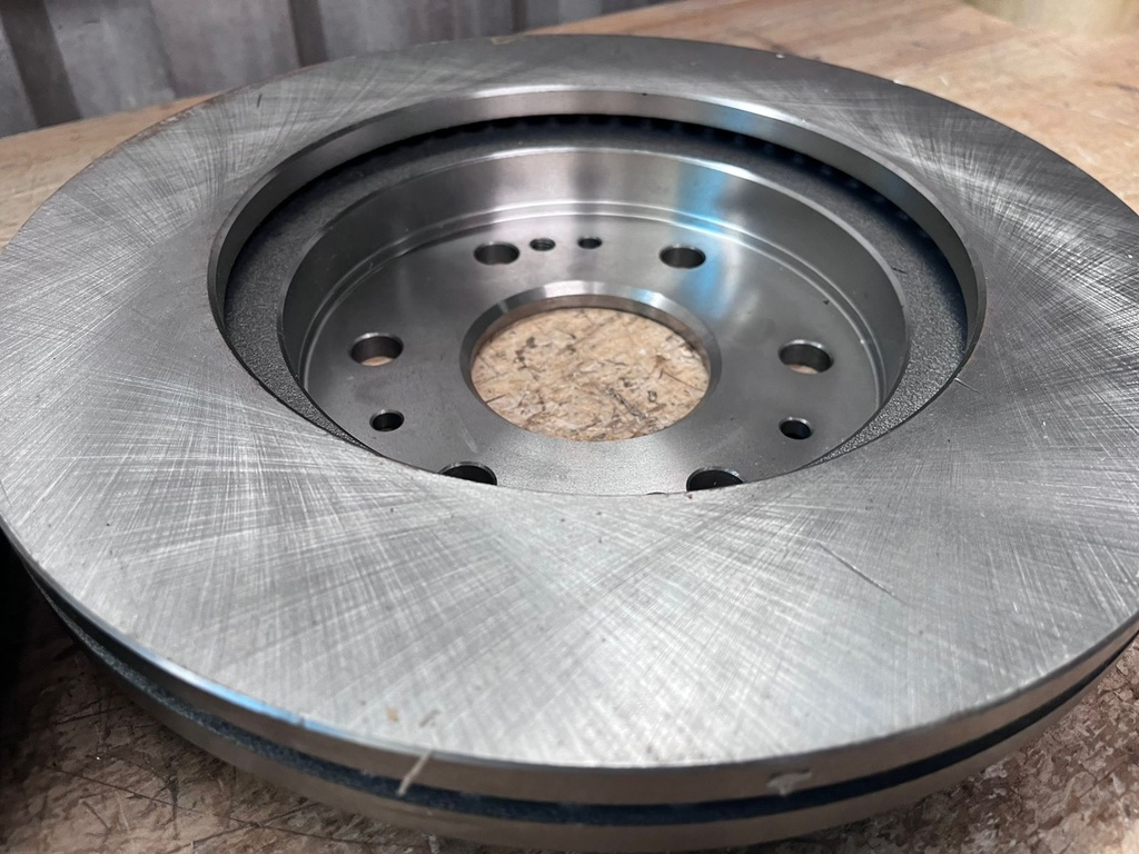Discos Delanteros Ventilados Chevrolet Silverado 1500 2007-2020 / Avalanche 1500 2007-2013 / Tahoe / Suburban 2007-2020.