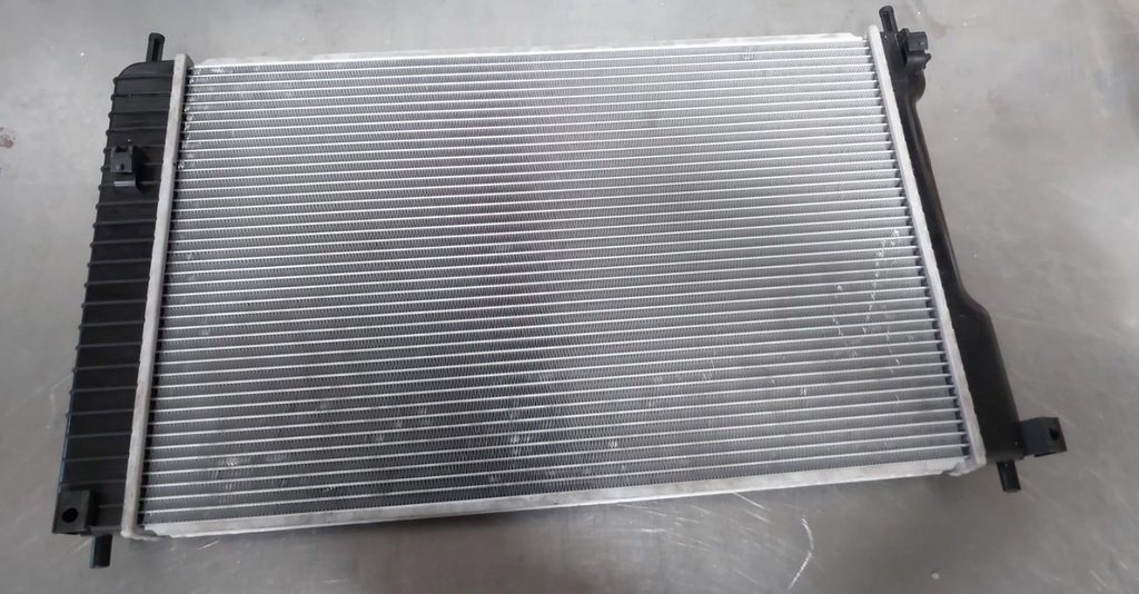 Radiador para Chevrolet Equinox V6/3.6 2008-2009