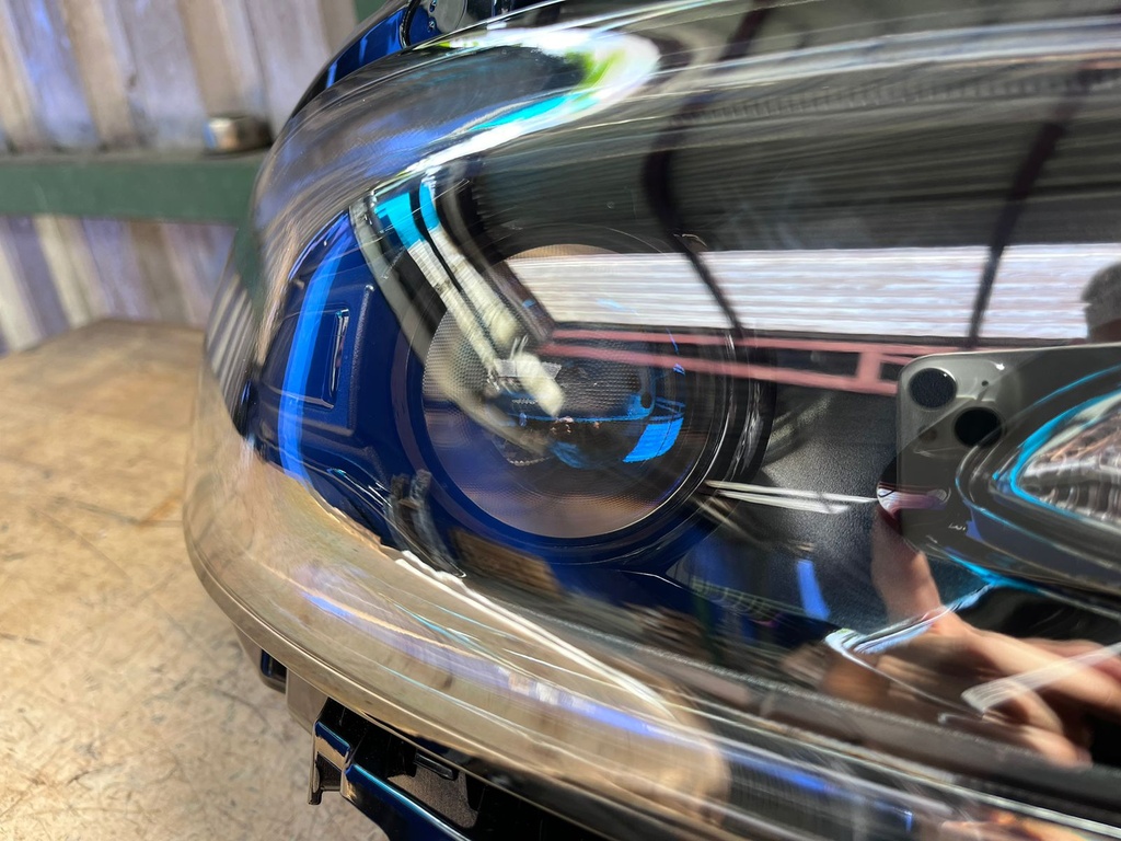 Luces Delanteras LED DRL Secuenciales Dodge Charger 2019-2023.