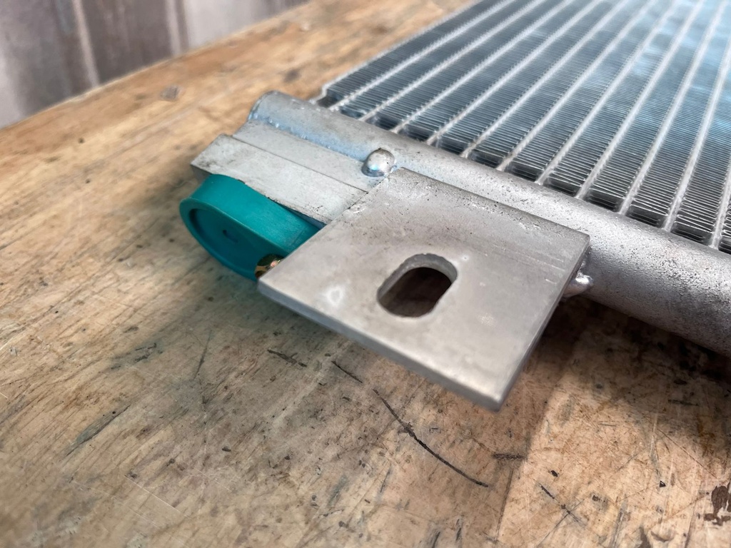 Condensador de Aire A/C Jeep Compass 2007-2010 / Patriot 2007-2009.