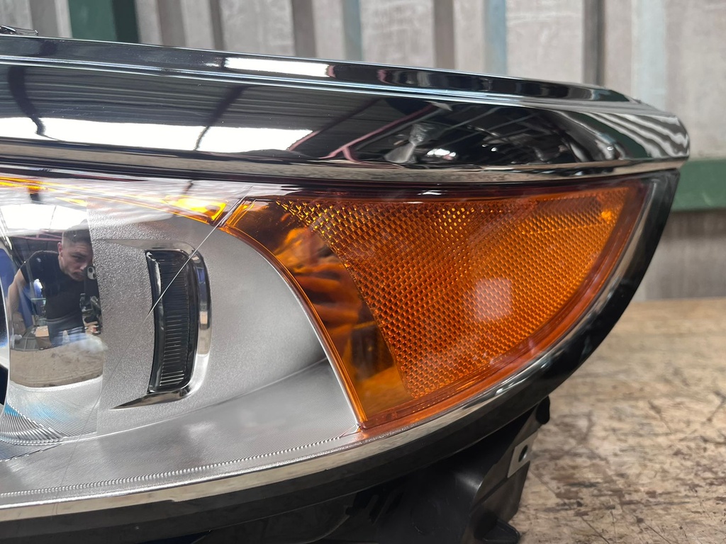 Luz Delantera Izquierda Ford Edge 2011-2014
