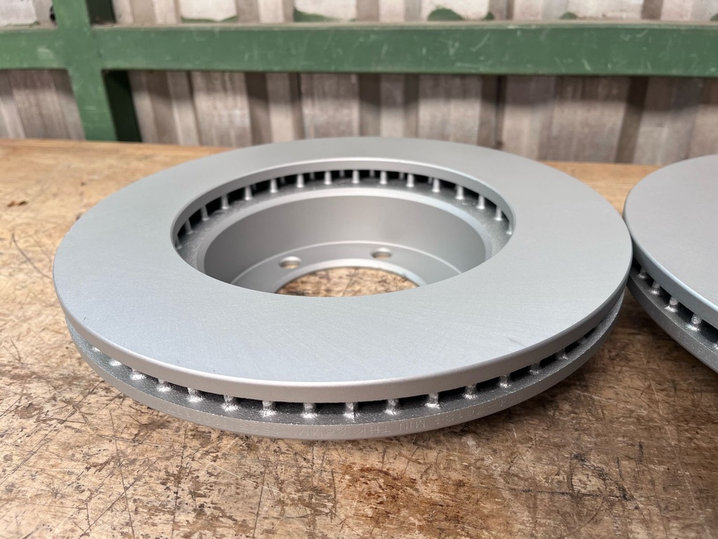 Discos Delanteros Ventilados Toyota Tundra Limited / SR5 2000-2007.