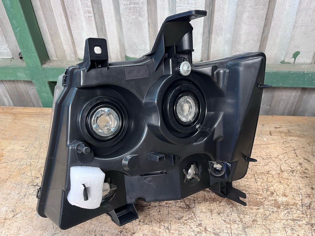 Luces Delanteras Cromadas Chevrolet Silverado 2007-2014 / Avalanche / Tahoe / Suburban 2007-2013.