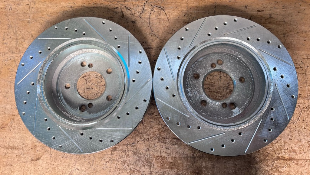 Discos Traseros Perfoados / Ventilados BMW M3 2001-2006 / M5 2000-2003.