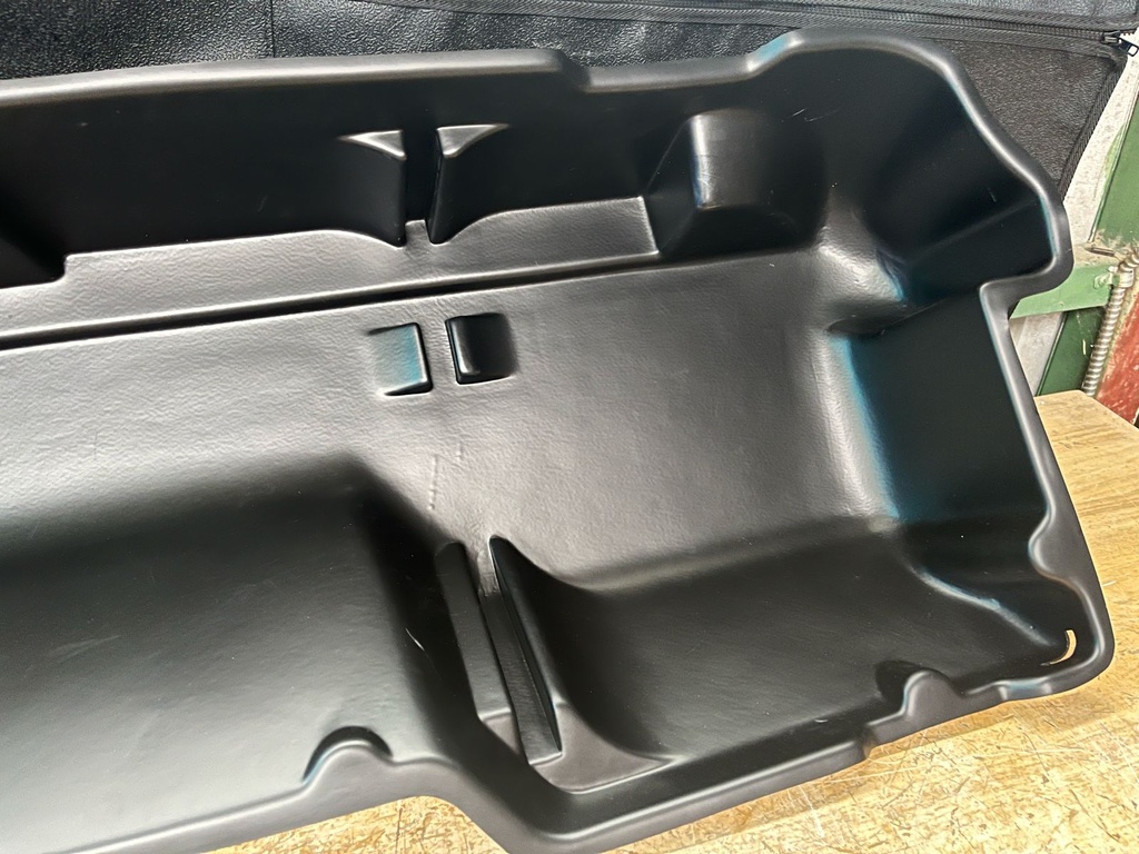 Caja de Almacenamiento Dodge Ram 1500 Crew Cabs 2019-2024. (Debajo del Asiento Trasero)