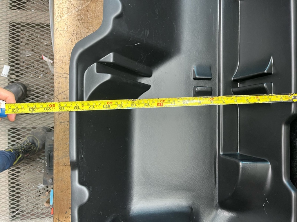Caja de Almacenamiento Dodge Ram 1500 Crew Cabs 2019-2024. (Debajo del Asiento Trasero)