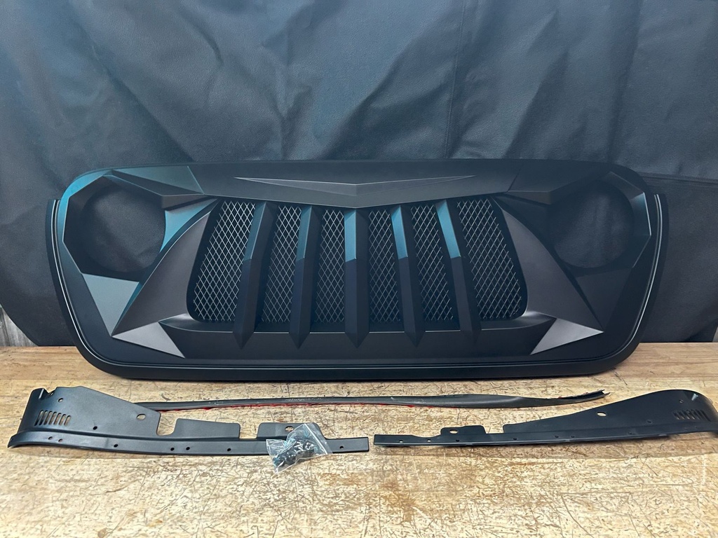 Parrilla Frontal Estilo Black Widow para Jeep JL / JT / Gladiator 2018-2023.