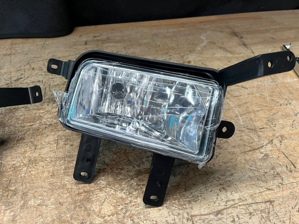 Halógenos Neblineros para Chevrolet Tahoe / Suburban 2015-2020.