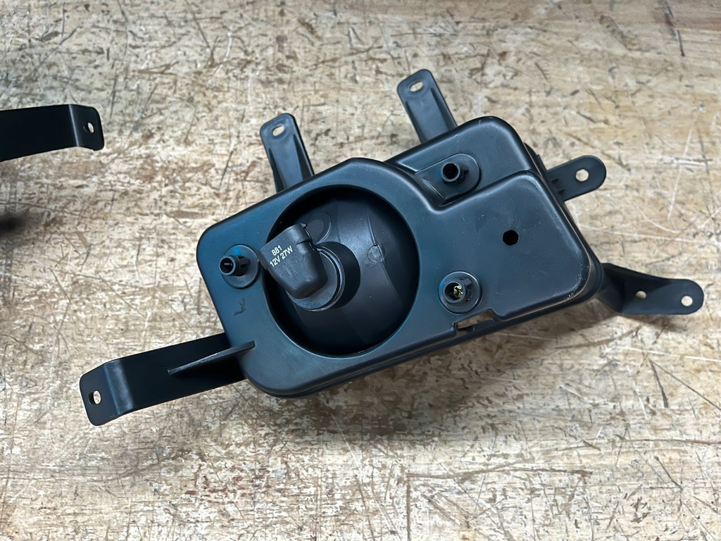 Halógenos Neblineros para Chevrolet Tahoe / Suburban 2015-2020.