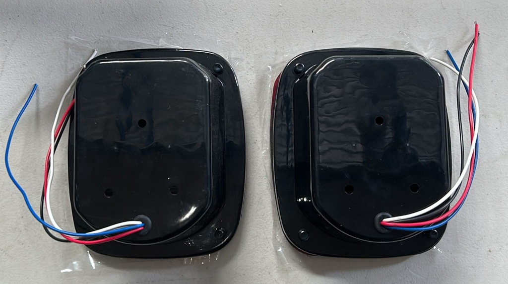 Luces traseras LED Universales adaptables para Jeep TJ YJ CJ JK