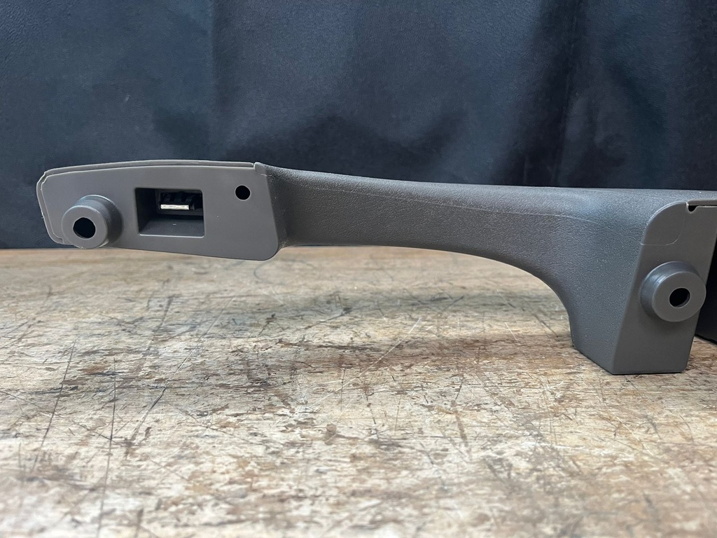 Manilla Interior de Puerta Delantera Izquierda para Vehículos GMC 2003-2019.