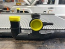 Radiador de 1 Fila para Nissan Versa hatchback 1.8L 2007-2011.