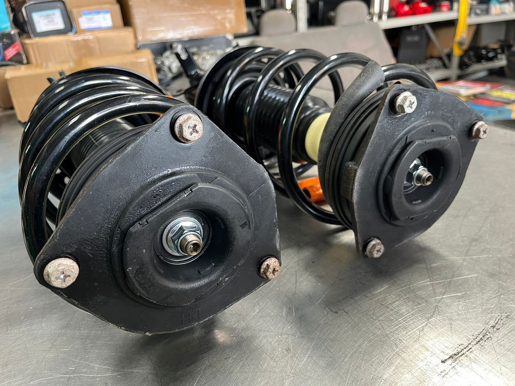 Compensadores Delanteros para Nissan Sentra Base / S / SL / SR 2007-2012.