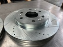 Discos Delanteros Perforados / Ventilados para Chevrolet Silverado 1500/ Tahoe / Suburban / Avalanche 1500 2007-2020.