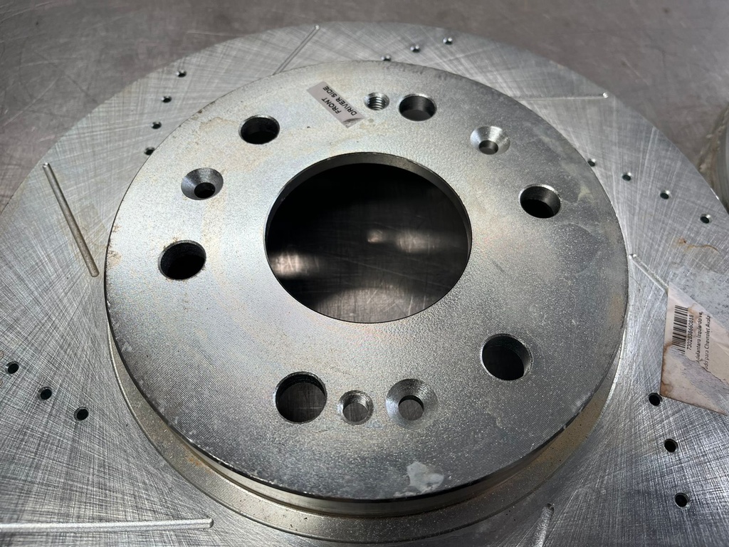 Discos Delanteros Perforados / Ventilados para Chevrolet Silverado 1500/ Tahoe / Suburban / Avalanche 1500 2007-2020.