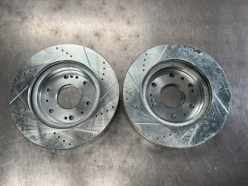 Discos Delanteros Perforados / Ventilados para Chevrolet Silverado 1500/ Tahoe / Suburban / Avalanche 1500 2007-2020.