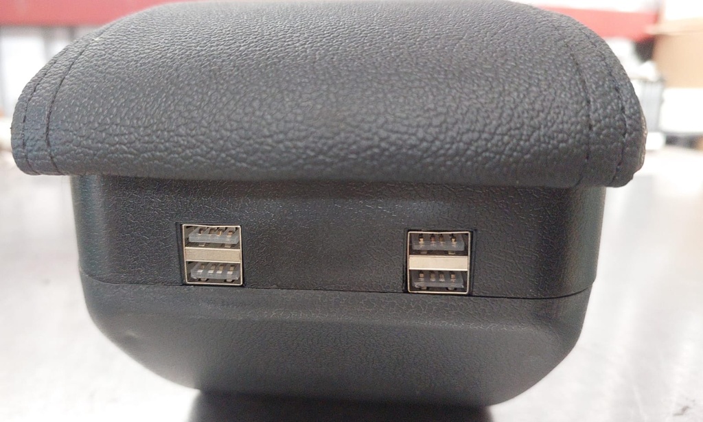 Consola Universal con puertos USB