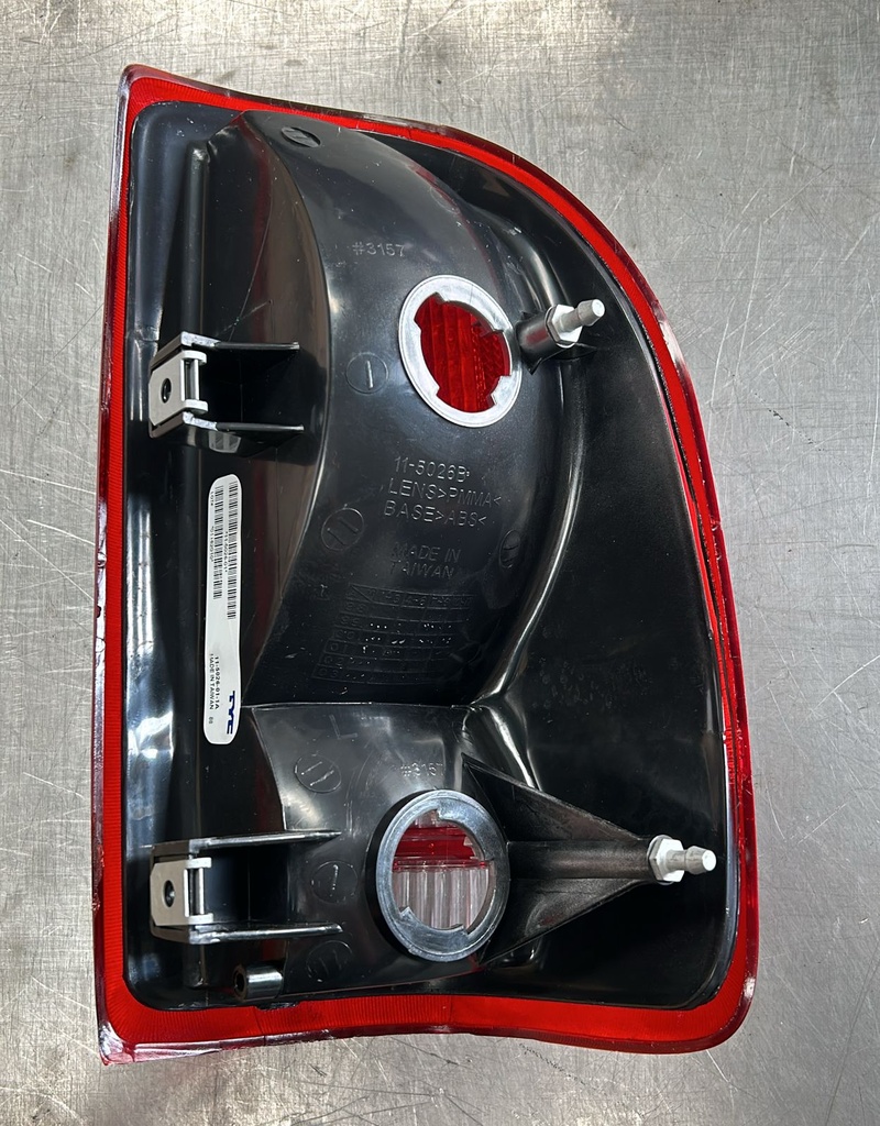 LUZ TRASERA IZQUIERDA DODGE DAKOTA 97/04