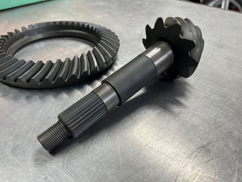 PIÑON CORONA DANA 44 / 4.10 (4.09) 10X41. FORD / CHEVROLET / GMC / JEEP 1953/2006