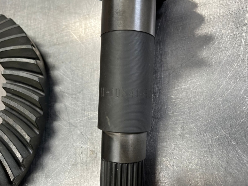 PIÑON CORONA DANA 44 / 4.10 (4.09) 10X41. FORD / CHEVROLET / GMC / JEEP 1953/2006