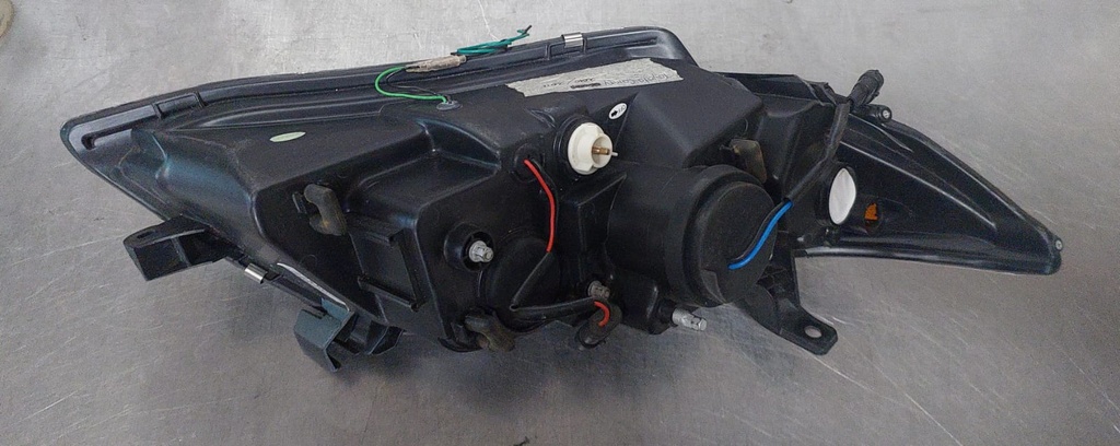 Luz delantera izquierda para Toyota Camry 2010-2011